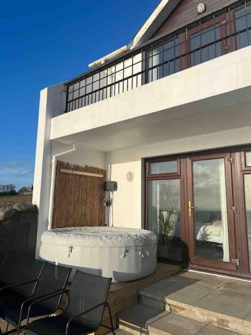Relax With Spectacular Views And Hot Tub Villa Kircubbin Exterior foto